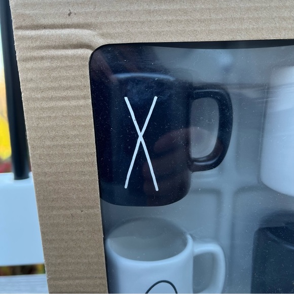 RAE DUNN Ceramic Tic-Tac-Toe Game Set - Picture 3 of 9